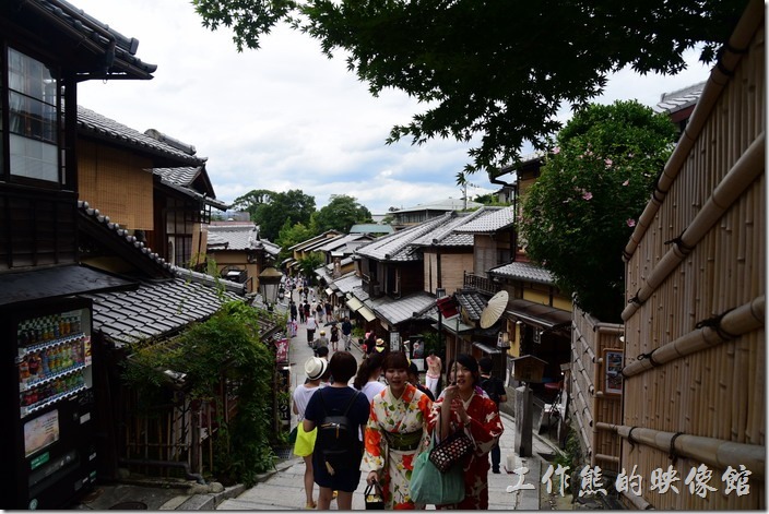 日本清水寺二年坂的景緻。